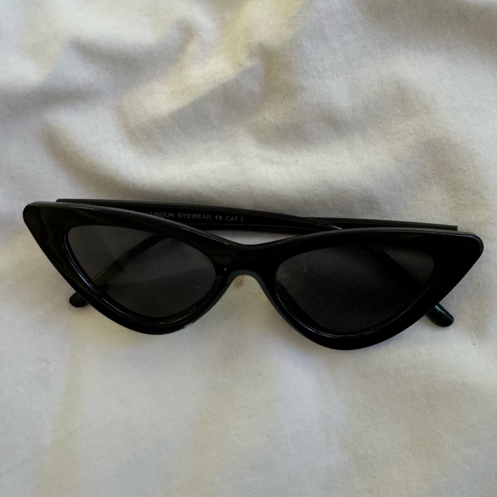 Cat eye sun glasses
